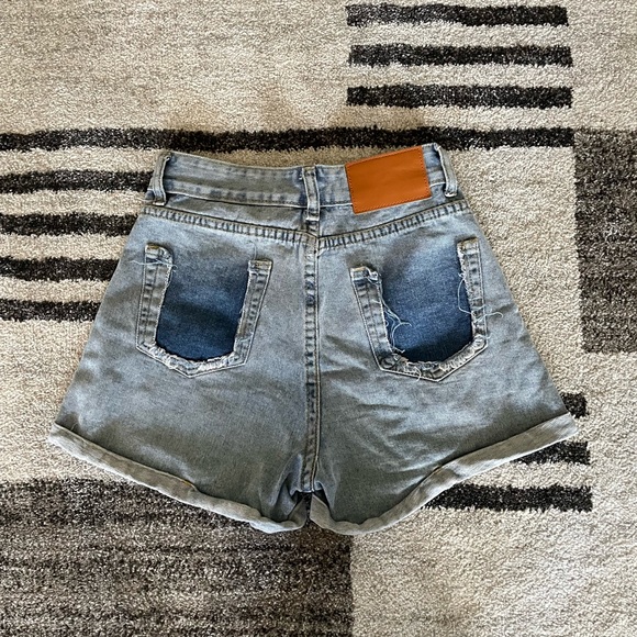 High Rise Mom Shorts - Picture 3 of 3